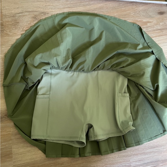 Offline by Aerie, AE American Eagle green athletic skirt skort size medium - Picture 5 of 6